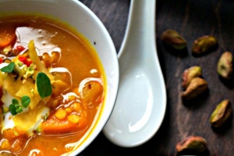 Tajska Zupa Dyniowa z Mango